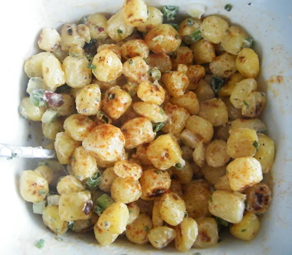 lauwwarme-aardappelsalade2 lauwwarme-aardappelsalade2