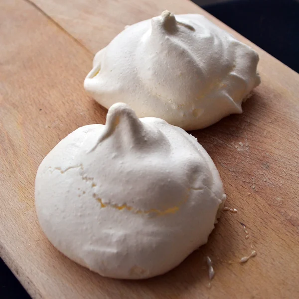 meringues3 meringues3