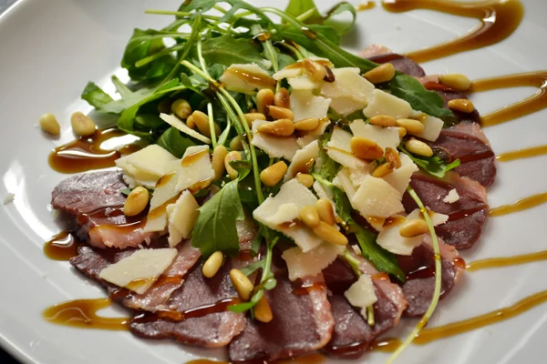 17x kerstmis voorgerechten 4 eendenborstcarpaccio