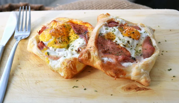 Ei-bladerdeegpakketjes 1 ei-bladerdeegpakketjes