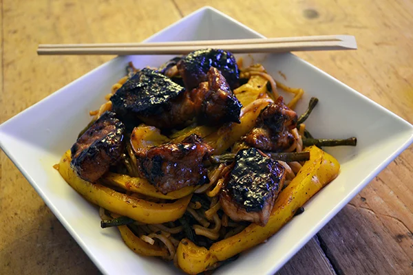 Noodles met meerval en kousenband - HelloFresh 28 noodles1