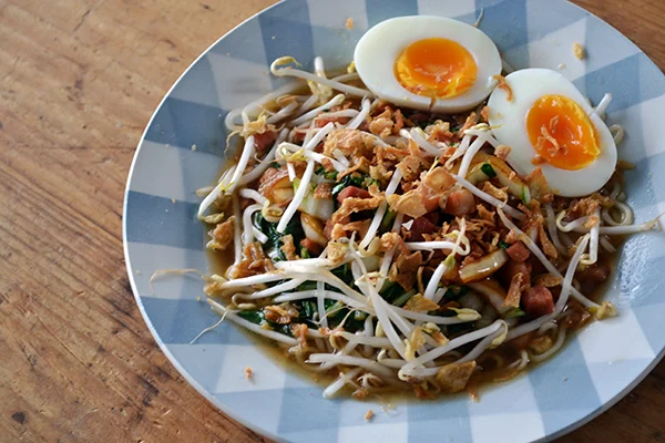 Noodlesoep met taugé 1 noodlesoep met tauge