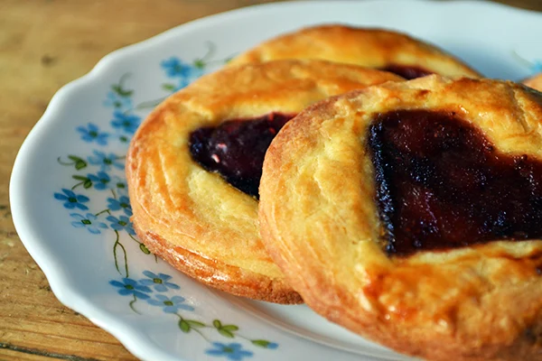 Valentijnskoeken met jam 3 valentijnskoeken met jam