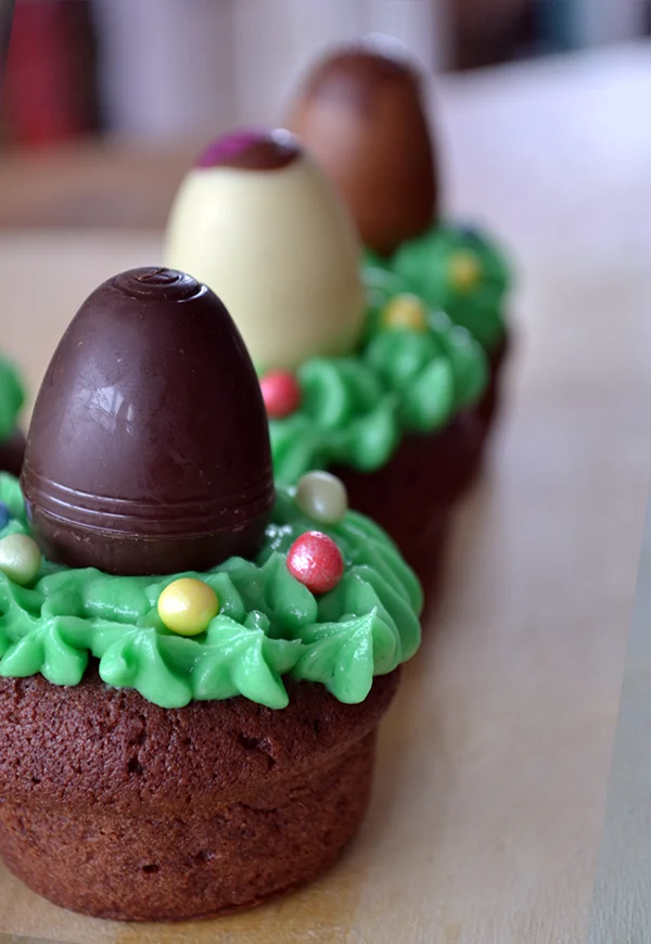 10 recepten om te koken met kinderen 7 mini paascupcakes 3