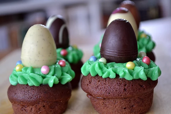 Mini chocolade Paascupcakes 4 mini paascupcakes