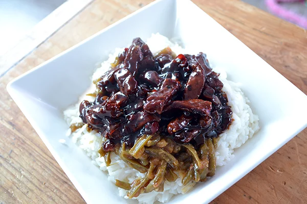 Wat stond er op tafel week 19 -2013 2 babi ketjap