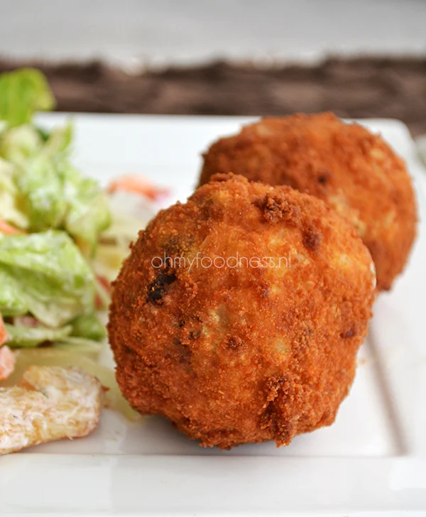Risottoballetjes met zongedroogde tomaat 2 risottoballetjes