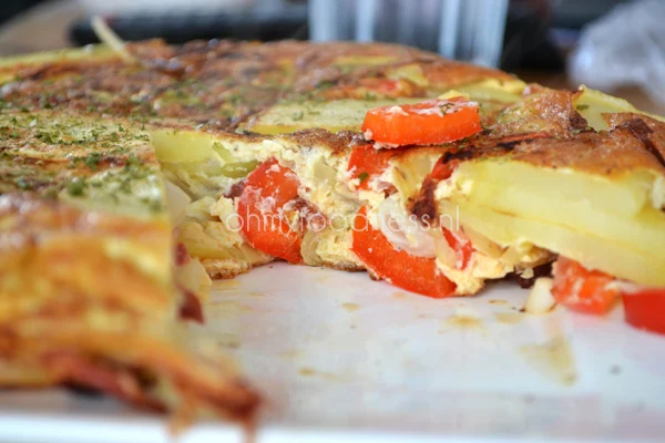 Spaanse tortilla met chorizo 3 spaanse tortilla