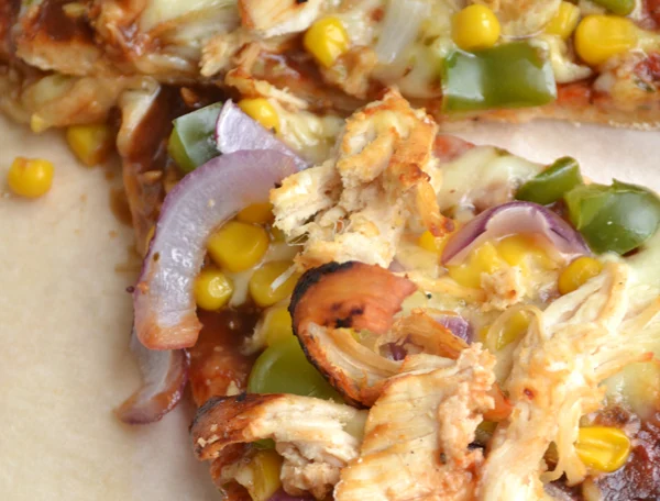 Fastfood Friday: Barbecue Chicken pizza 11 bbq chicken pizza