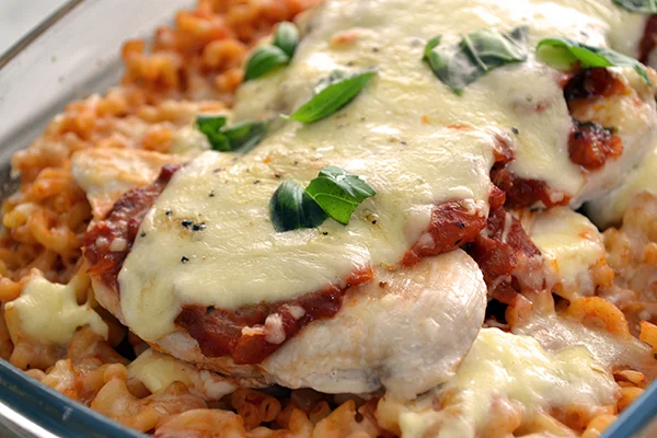 Caprese ovenpasta met kip 17 caprese ovenpasta met kip feat