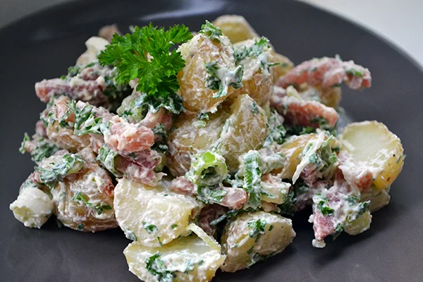 Koude aardappelsalade met spekjes 13 aardappelsalade met spekjes feat