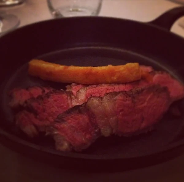 Hotspot Amsterdam: Hoofdstad Brasserie in Hotel De L’Europe 3 Hoofdstad Brasserie - Black Angus entrecote