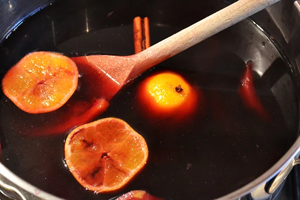 Glühwein 25 gluhwein feat