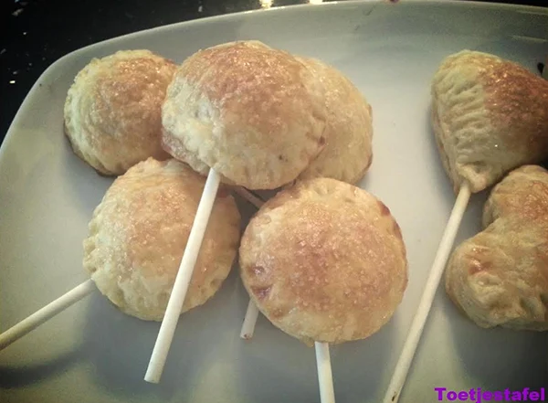 Appeltaartpops van Naziema 26 appeltaartpops feat