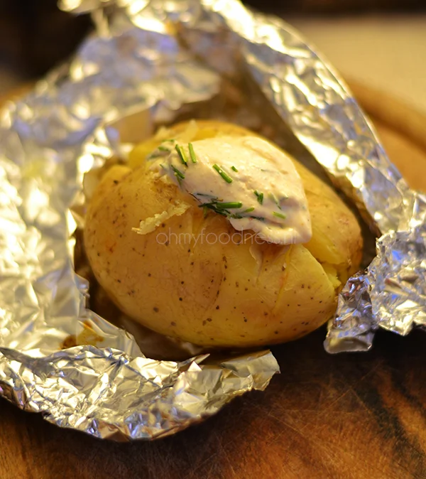 Gepofte aardappel met kruidencrème 1 gepofte aardappel met kruidencreme