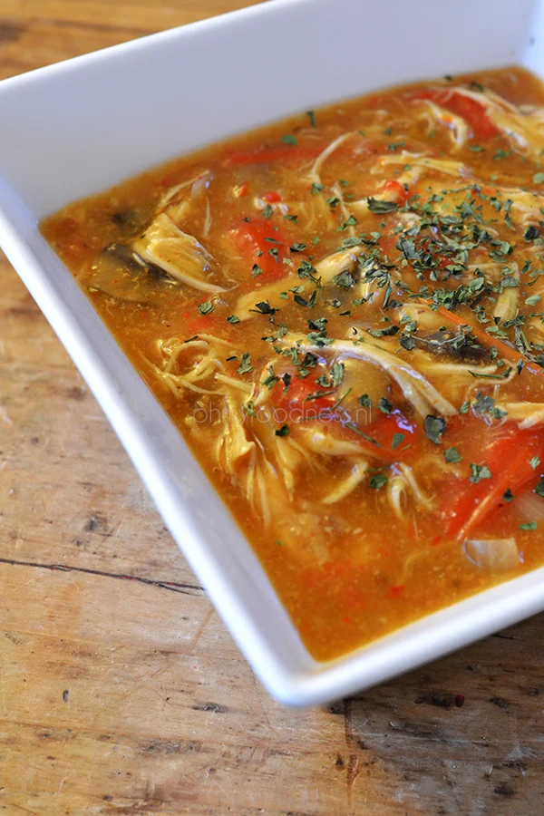 Rode kipcurry 1 Rode kipcurry