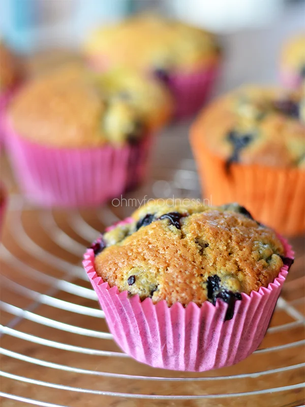 Video: Blueberry muffins met lemoncurd vulling 2 Blueberry muffins met lemoncurd vulling