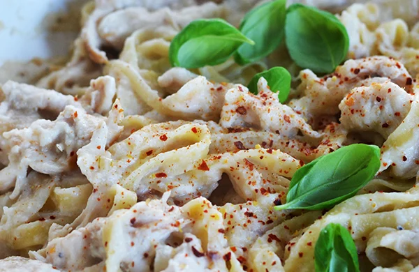 Tagliatelle met bloemkool-roomsaus 22 Tagliatelle met bloemkool-roomsaus