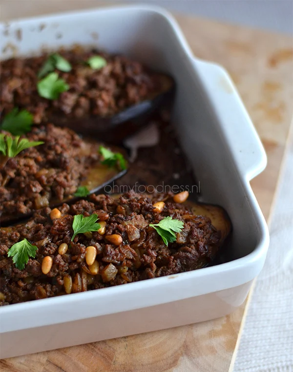 Ottolenghi's gevulde aubergines met gehakt 1 gevulde aubergines met gehakt