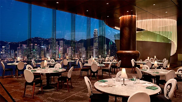 10x restaurants met een waanzinnig uitzicht 6 Felix-HongKong