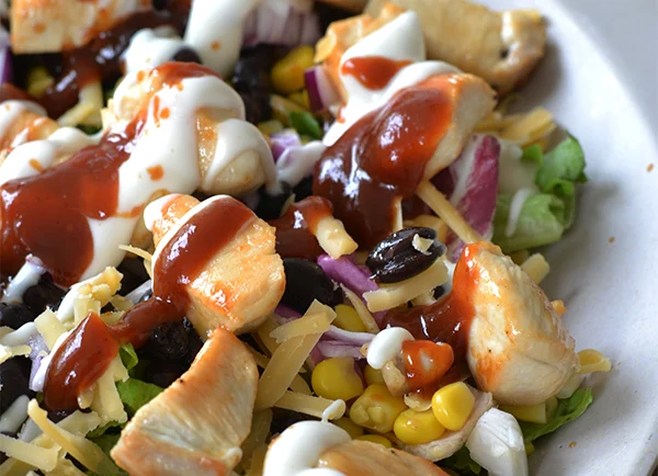 OMF's Studentenkeuken: BBQ Chicken salade 38 BBQ Chicken Salade