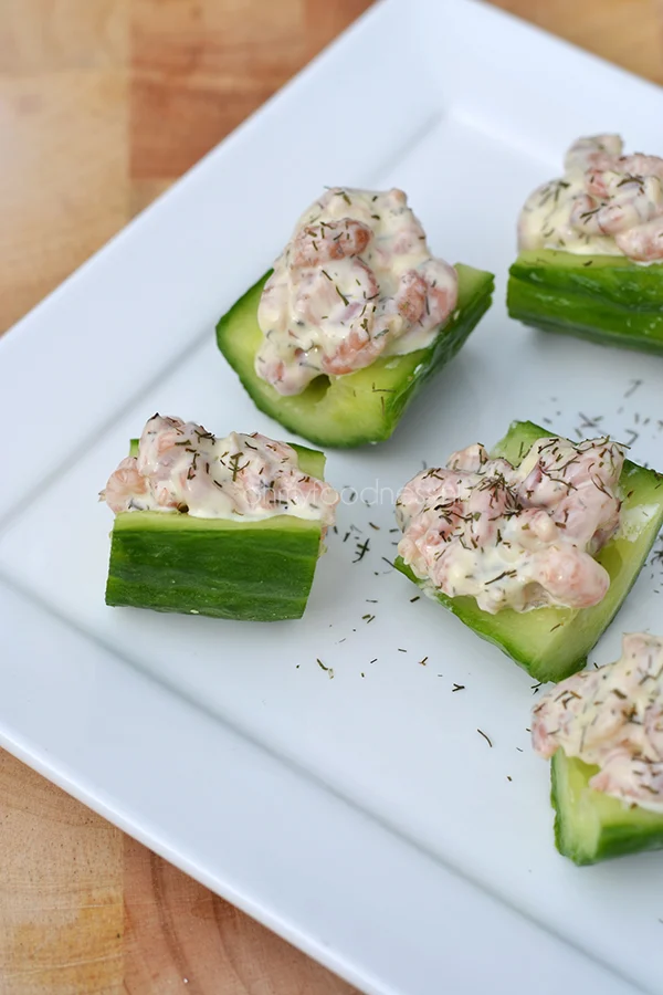 Komkommerhapjes met garnalensalade 1 komkommerhapjes met garnalen