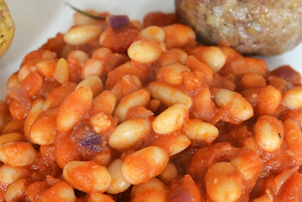 witte bonen in tomatensaus