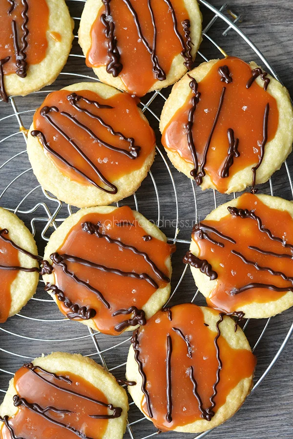 Koekjes met Salted Caramel 2 koekjes met salted caramel