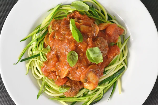 Courghetti met gehaktballetjes in tomatensaus 25 Courghetti met gehaktballetjes in tomatensaus