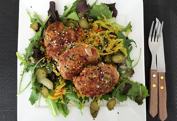 Wat stond er op tafel week 35 - 2014 4 kipburgertjes met chorizo