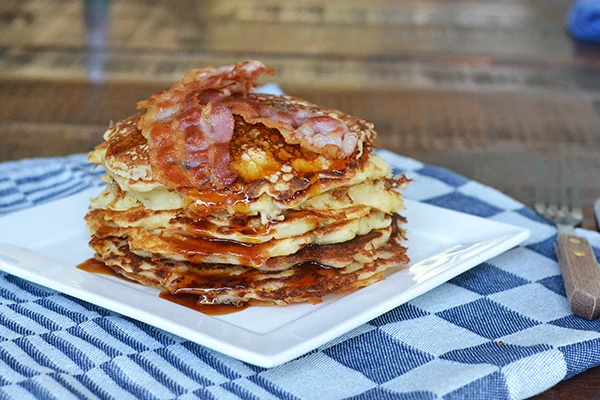 Video: Bacon Pancakes 28 Bacon Pancakes