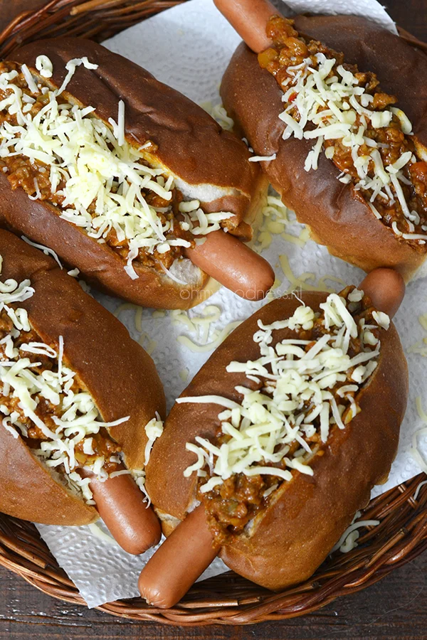 Fastfood Friday: Chilidogs 1 Chilidogs