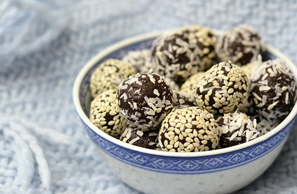 10x favoriete tussendoortjes (verantwoord) 6 Bliss Balls