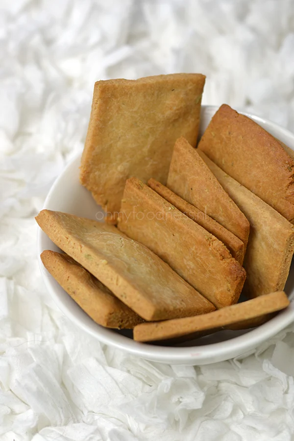 Video: Rozemarijn-zeezoutcrackers 1 Rozemarijn-zeezoutcrackers