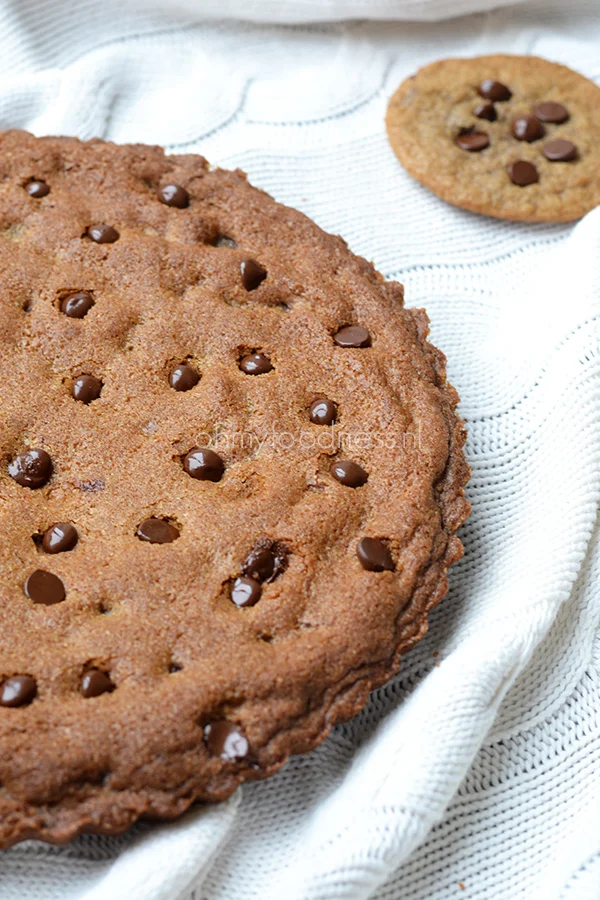 Video: Giant Cookie 1 Giant Cookie