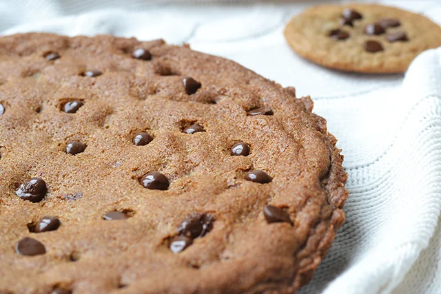 Video: Giant Cookie 23 Giant Cookie