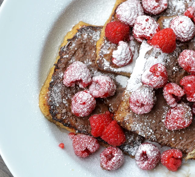 Wentelteefjes met Nutella en frambozen