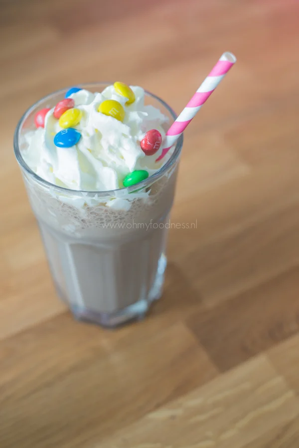 Video: M&M's Milkshake 1 M&M's Milkshake
