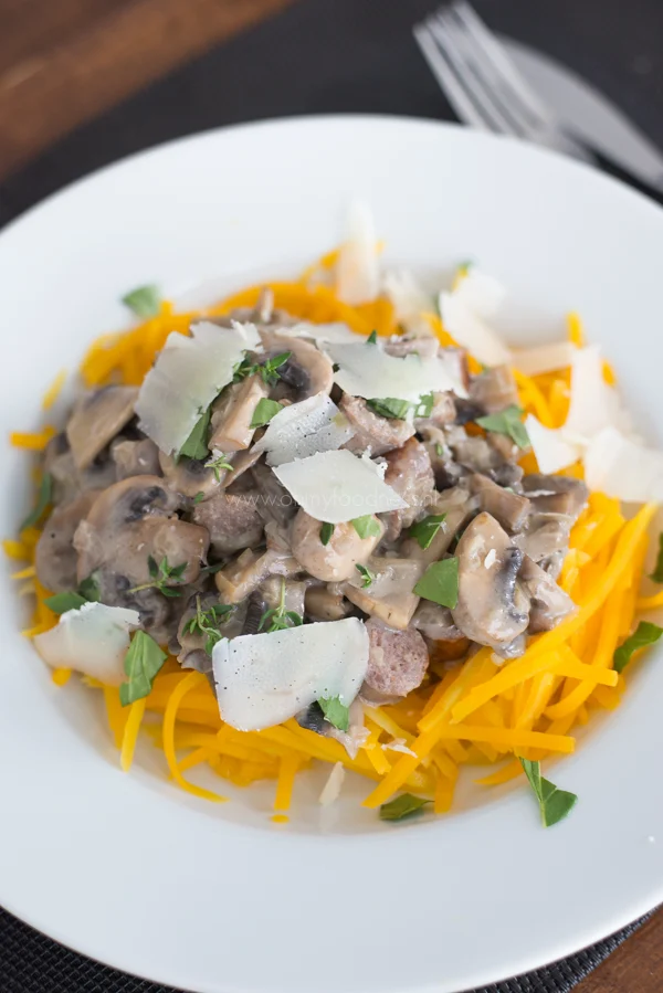 Pompoenspaghetti met champignonsaus 1 Pompoenspaghetti met champignonsaus