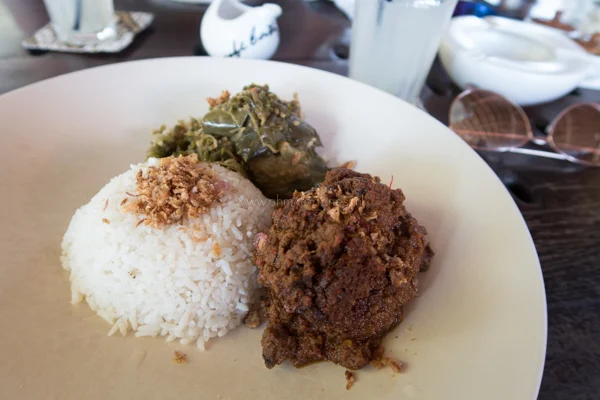 Foodie op Bali 9 batujimbar_rendang