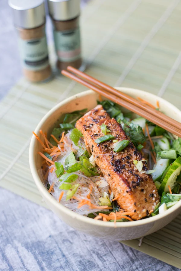 Glasnoedelsalade met Zalm en Paksoi 1 Glasnoedelsalade met zalm en paksoi