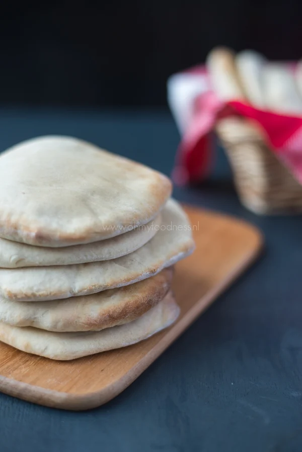 Video: Pitabroodjes maken 1 Pitabroodjes