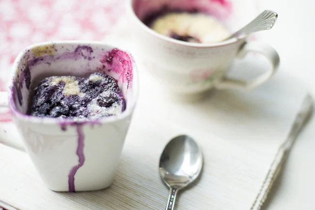 Video: Ricotta Mugcakes met blauwe bessen 18 Ricotta Mugcakes met blauwe bessen