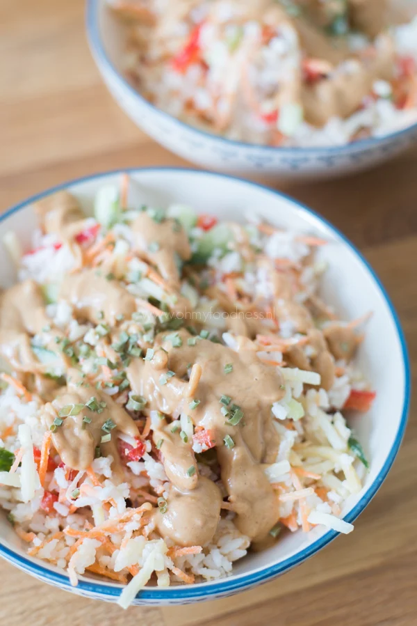 Thaise Rijstsalade met pindadressing 1 Thaise rijstsalade met kip