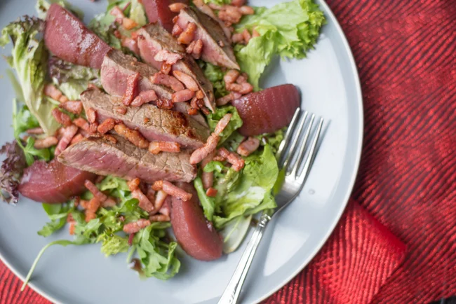 Voorgerecht: Stoofperensalade met biefstuk 4 Stoofperensalade met biefstuk