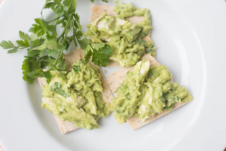 Video: Avocado-kipsalade 25 Avocado-kipsalade