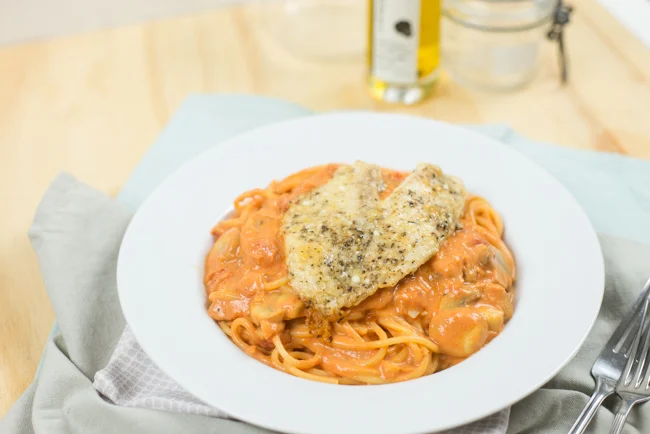 Spaghetti met Tilapia in Parmezaankorst 22 Spaghetti met Tilapia in Parmezaankorst