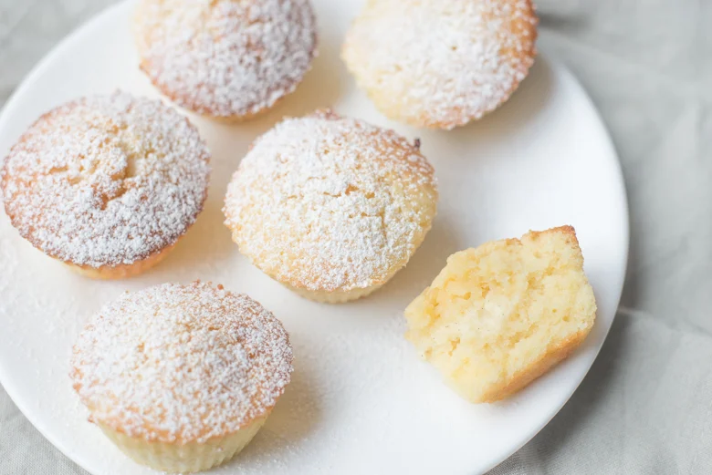 Video: Custardcakejes 13 Custardcakejes