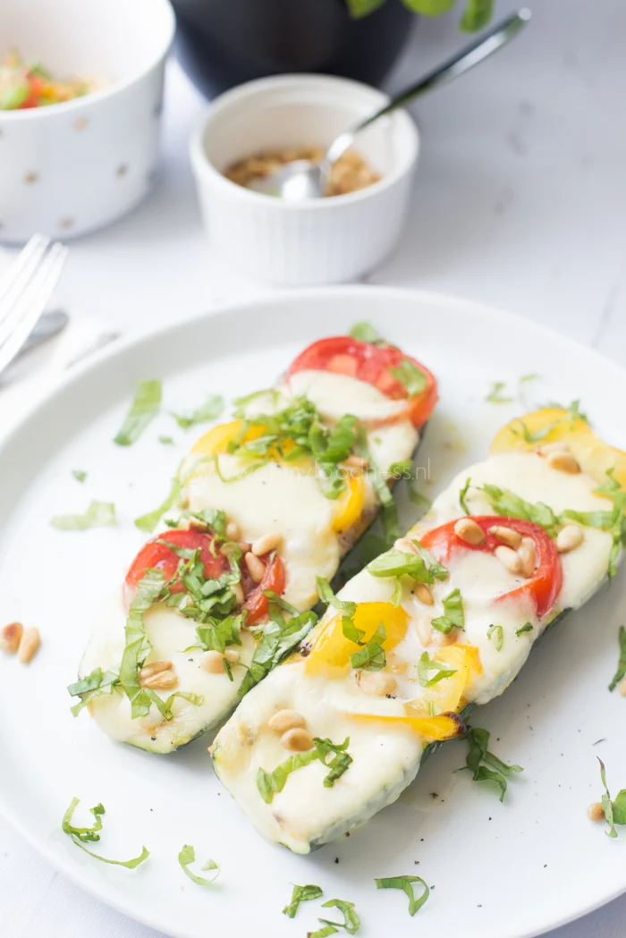Gegrilde Caprese courgettes 1 Gegrilde Caprese courgettes