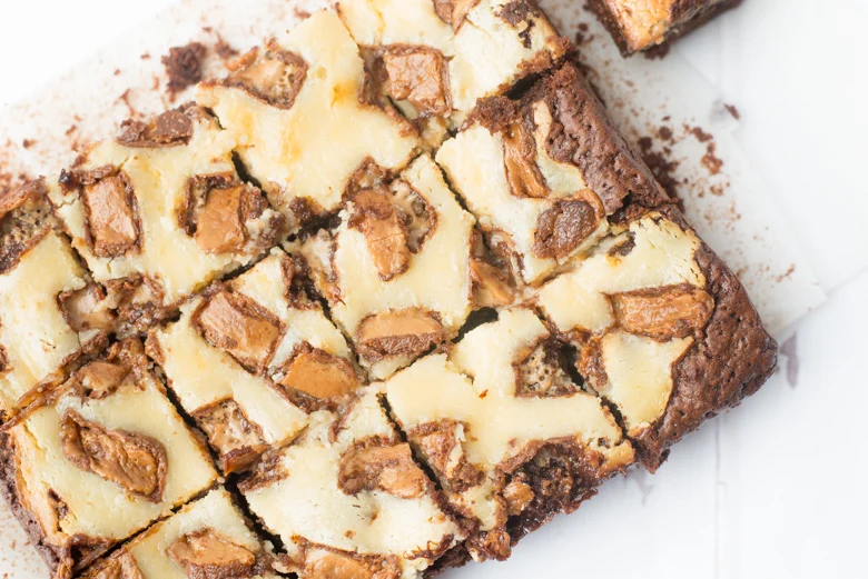 Video: Milky Way cheesecakebrownies 1 Milky Way Cheesecakebrownies